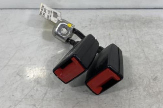Attache ceinture arriere gauche VOLKSWAGEN POLO 5 Photo n°1