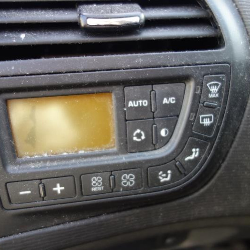 Malle/Hayon arriere CITROEN C4 PICASSO 1 Photo n°10