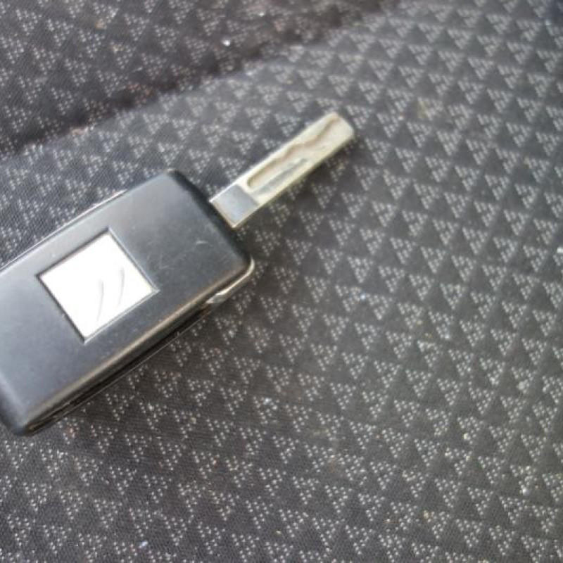 Malle/Hayon arriere CITROEN C4 PICASSO 1 Photo n°12