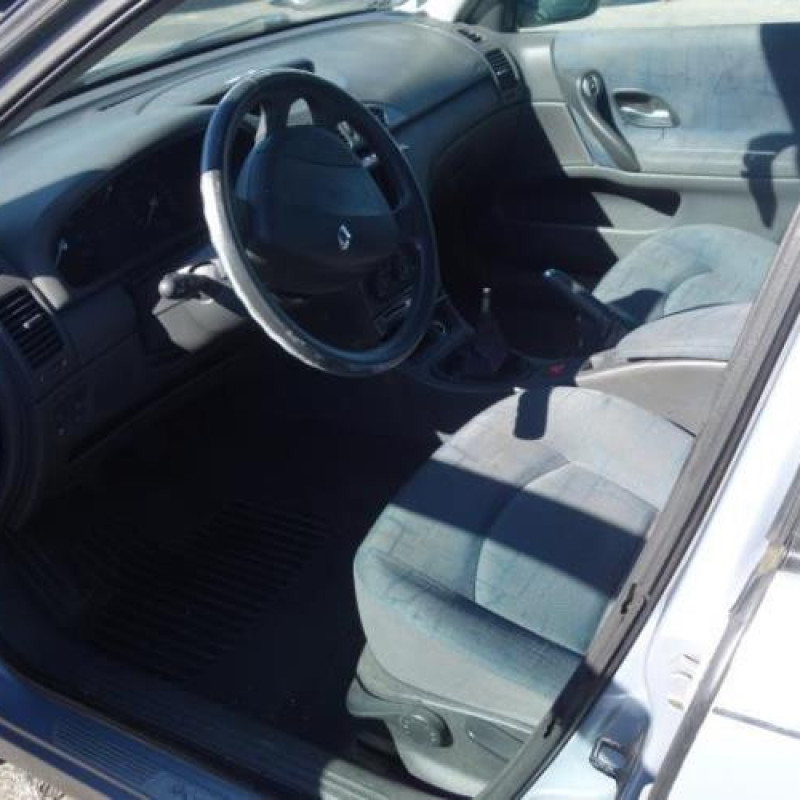 Porte avant gauche RENAULT LAGUNA 2 Photo n°7