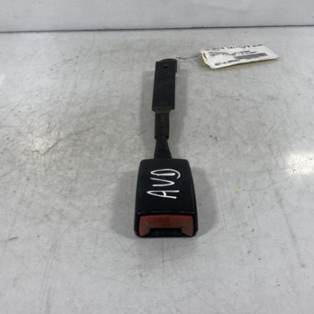 Attache ceinture avant droit VOLKSWAGEN CADDY 3 Photo n°1