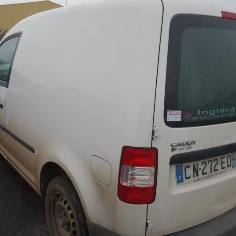Attache ceinture avant droit VOLKSWAGEN CADDY 3 Photo n°7