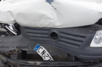 Attache ceinture avant droit VOLKSWAGEN CADDY 3