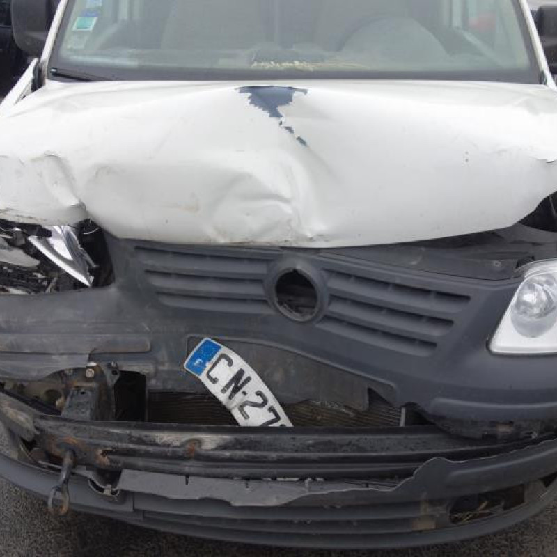 Attache ceinture avant droit VOLKSWAGEN CADDY 3 Photo n°8