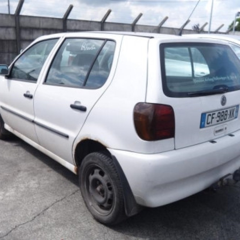 Ceinture arriere gauche VOLKSWAGEN POLO 3 Photo n°7
