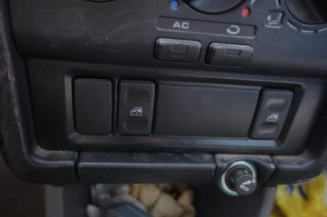 Ceinture arriere gauche VOLKSWAGEN POLO 3