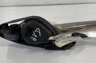 Pretensionneur de ceinture avant droit VOLKSWAGEN POLO 3 Photo n°1