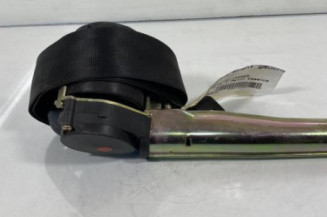 Pretensionneur de ceinture avant gauche VOLKSWAGEN POLO 3 Photo n°1