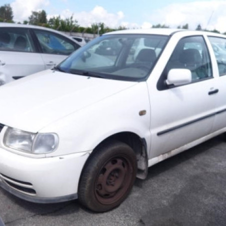 Verin de coffre VOLKSWAGEN POLO 3
