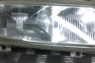 Optique avant principal droit (feux)(phare) VOLKSWAGEN PASSAT 3 Photo n°1