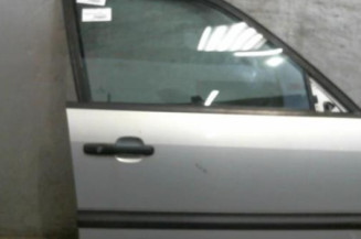 Porte avant droit VOLKSWAGEN PASSAT 3 Photo n°1