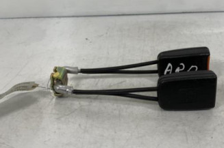 Attache ceinture arriere droit VOLKSWAGEN PASSAT 3