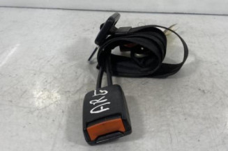 Attache ceinture arriere gauche VOLKSWAGEN PASSAT 3