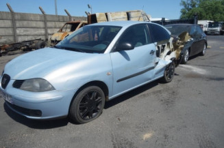 Attache ceinture arriere gauche SEAT IBIZA 3