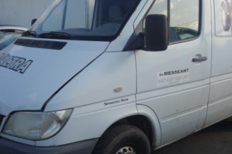 Etrier avant droit (freinage) MERCEDES SPRINTER 1 Photo n°1