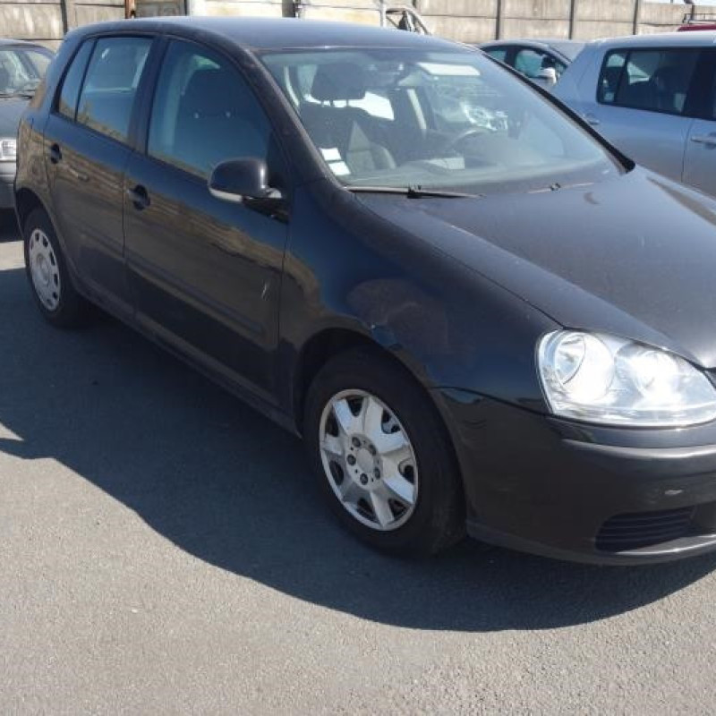 Ceinture arriere gauche VOLKSWAGEN GOLF 5 Photo n°6