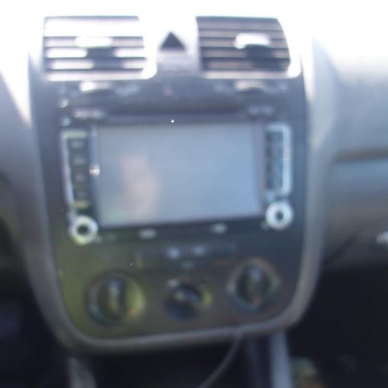Ceinture arriere gauche VOLKSWAGEN GOLF 5 Photo n°12