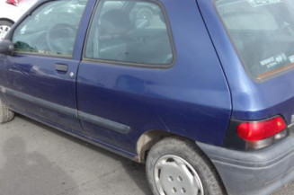 Pretensionneur de ceinture avant gauche RENAULT CLIO 1