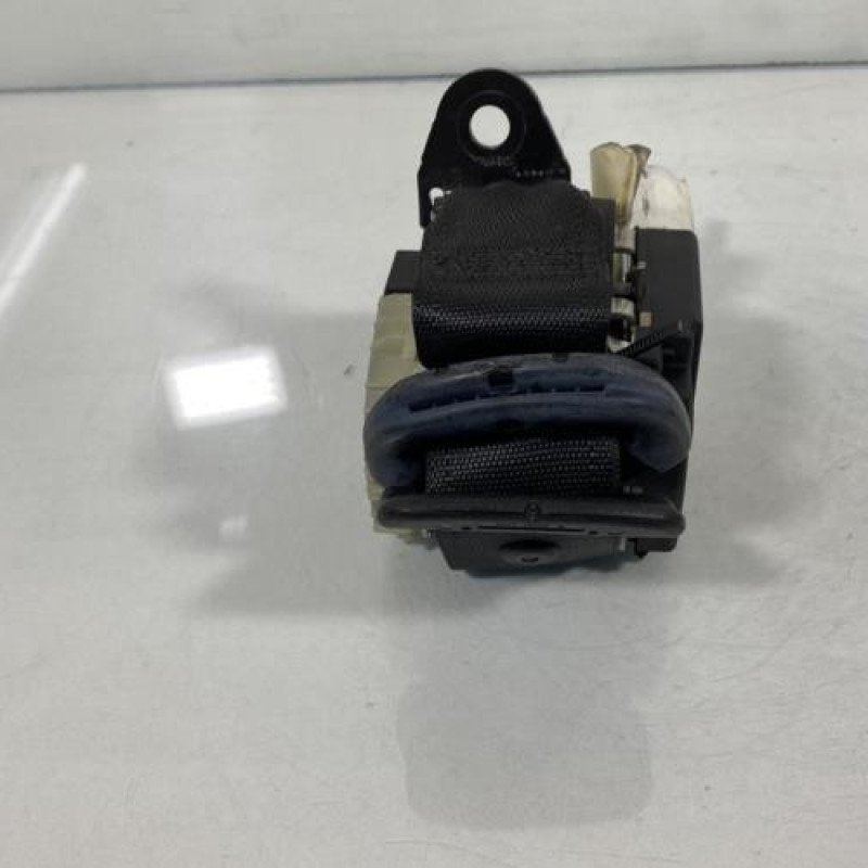 Ceinture arriere gauche OPEL CORSA C Photo n°2