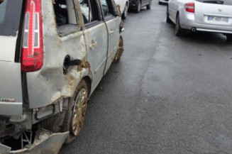 Verin de coffre FORD C-MAX 1