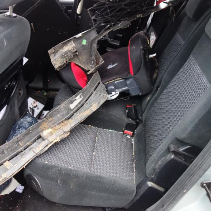 Verin de coffre FORD C-MAX 1 Photo n°7