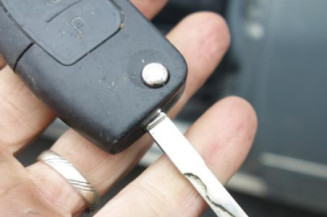 Verin de coffre FORD C-MAX 1