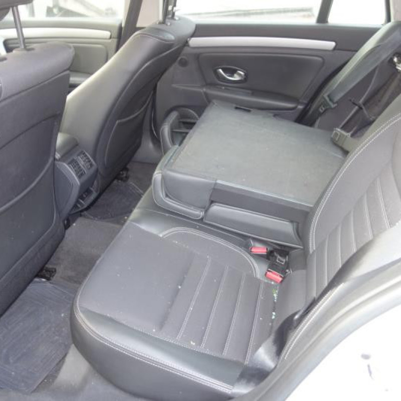 Volant RENAULT LAGUNA 3 Photo n°7