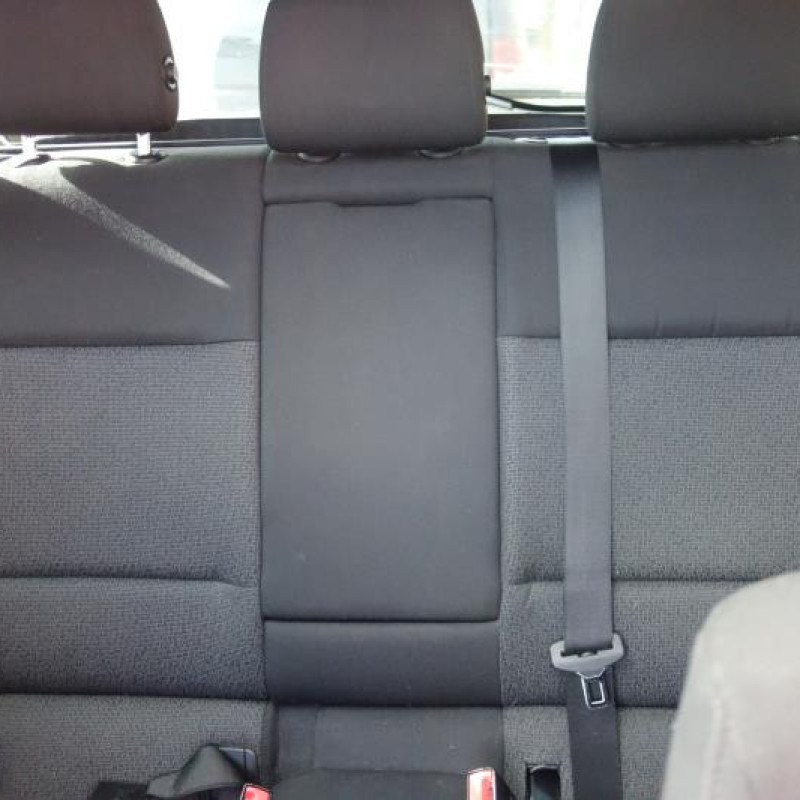 Ceinture arriere gauche BMW SERIE 3 E91 Photo n°9