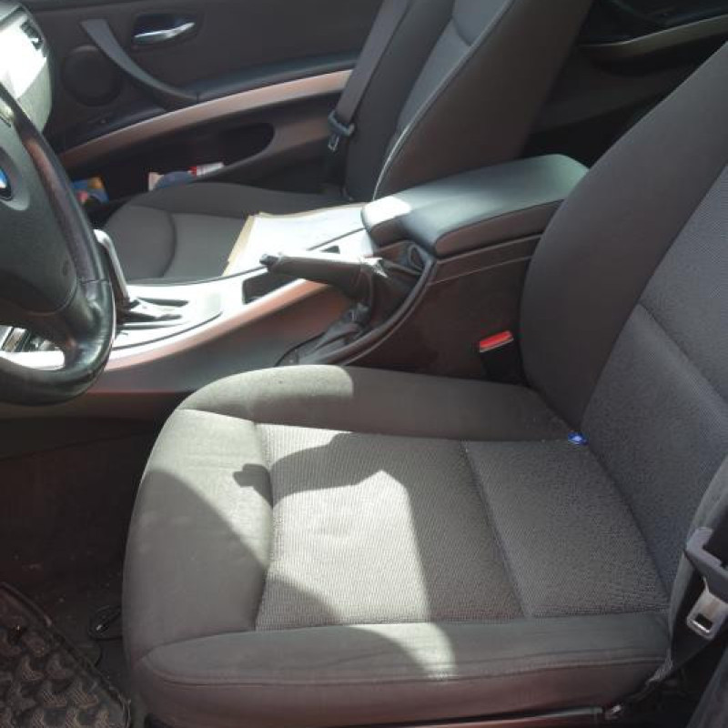 Ceinture arriere gauche BMW SERIE 3 E91 Photo n°10