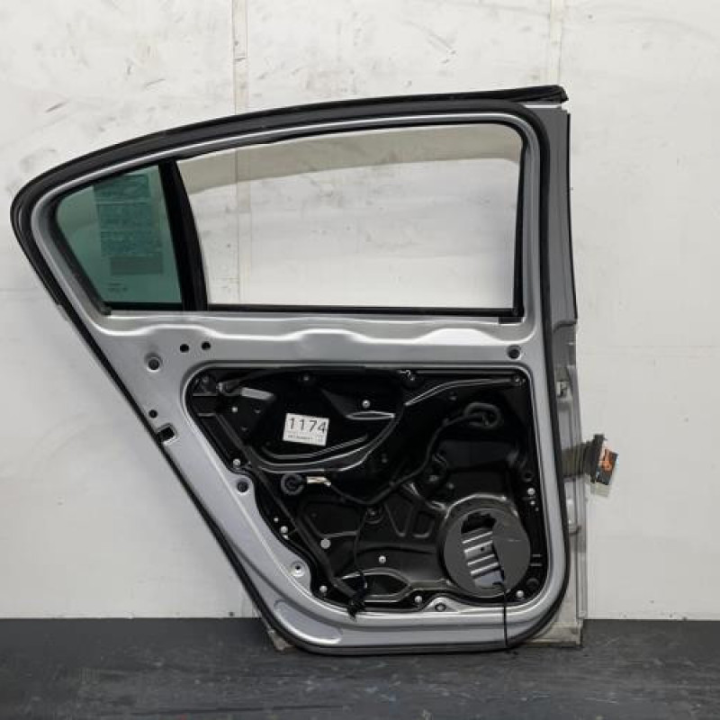 Porte arriere gauche VOLKSWAGEN PASSAT 5 Photo n°3