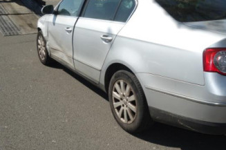 Air bag conducteur VOLKSWAGEN PASSAT 5