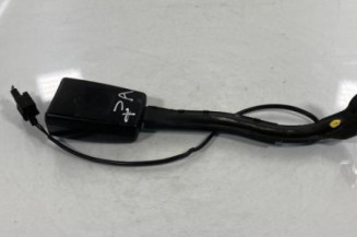Attache ceinture avant droit VOLKSWAGEN PASSAT 5