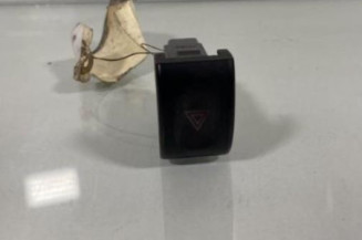 Bouton de warning DAEWOO REZZO Photo n°1