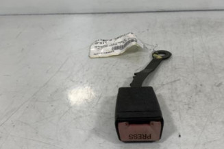 Attache ceinture avant droit MERCEDES 250 W124