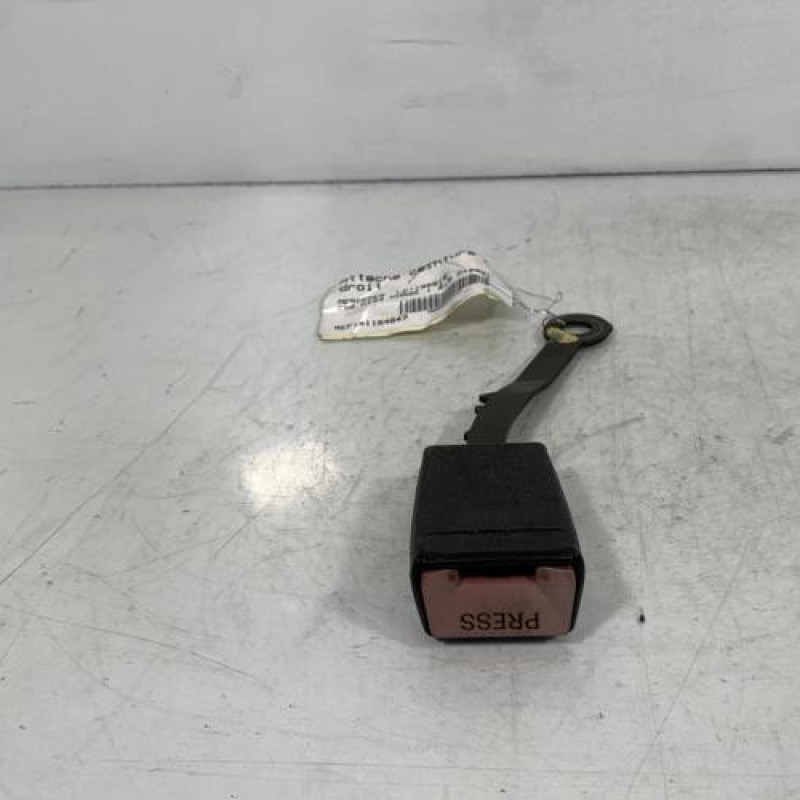 Attache ceinture avant droit MERCEDES 250 W124 Photo n°2