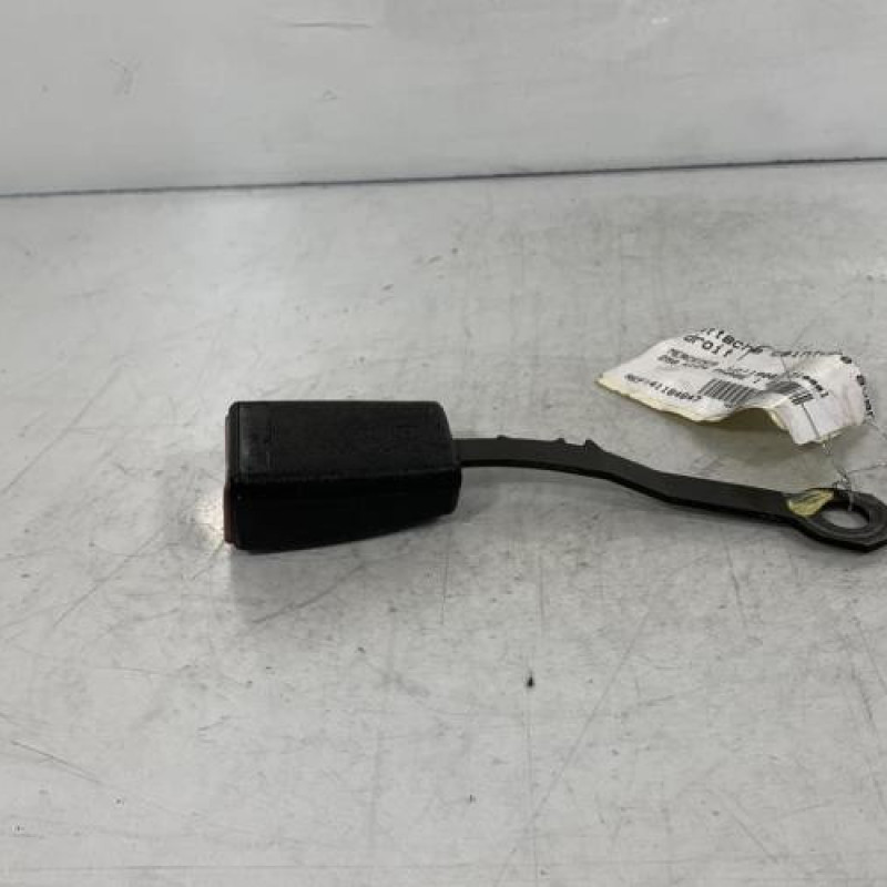 Attache ceinture avant droit MERCEDES 250 W124 Photo n°3