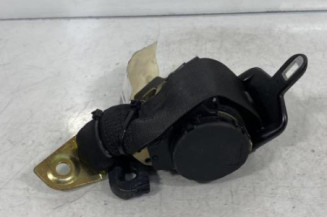Ceinture arriere gauche MERCEDES 250 W124