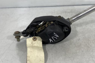 Pretensionneur de ceinture avant gauche MERCEDES 250 W124