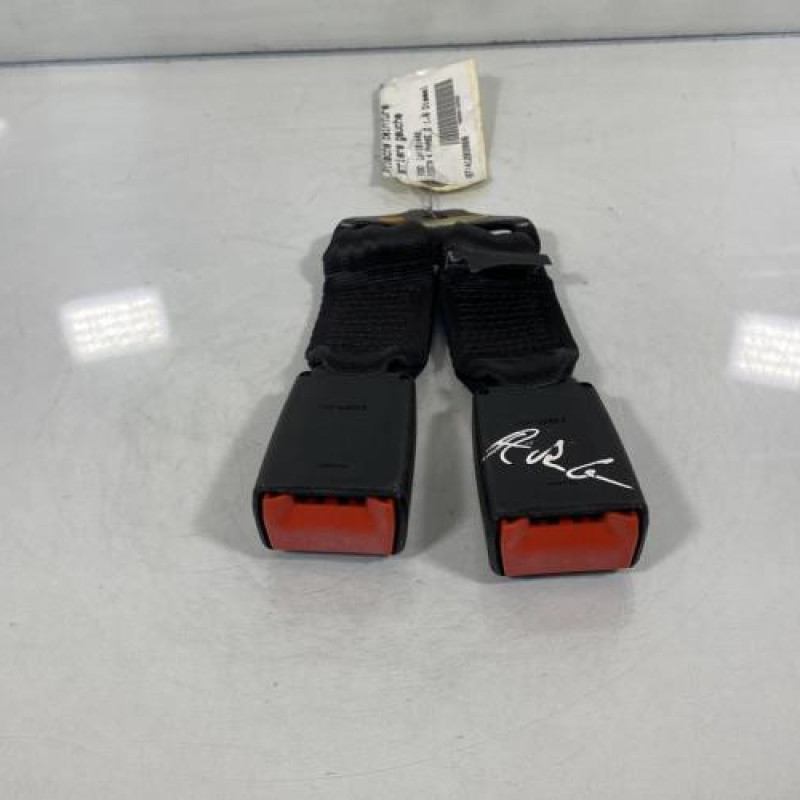 Attache ceinture arriere gauche FORD FIESTA 4 Photo n°1