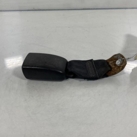 Attache ceinture arriere droit TOYOTA AYGO 1