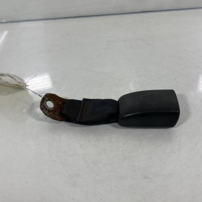 Attache ceinture arriere gauche TOYOTA AYGO 1 Photo n°2