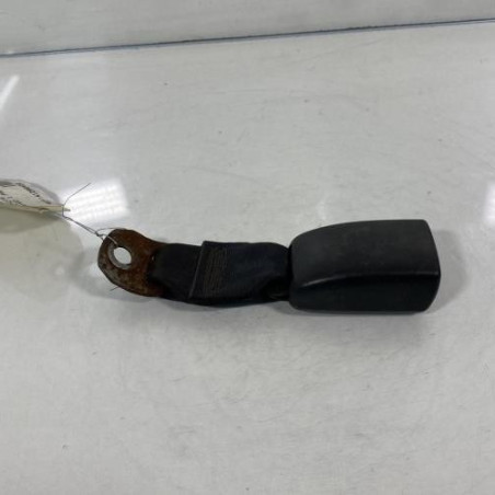 Attache ceinture arriere gauche TOYOTA AYGO 1