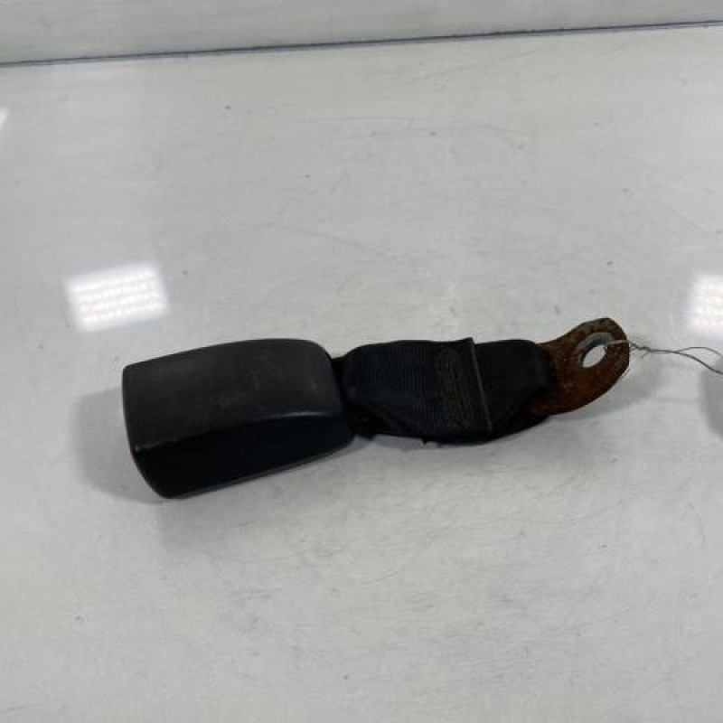 Attache ceinture arriere gauche TOYOTA AYGO 1 Photo n°3