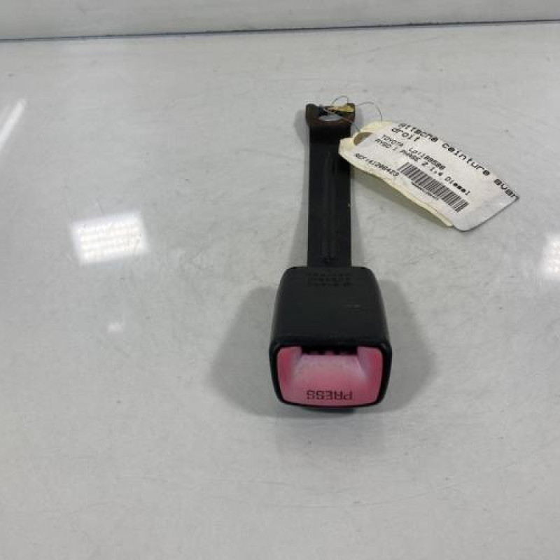 Attache ceinture avant droit TOYOTA AYGO 1 Photo n°1