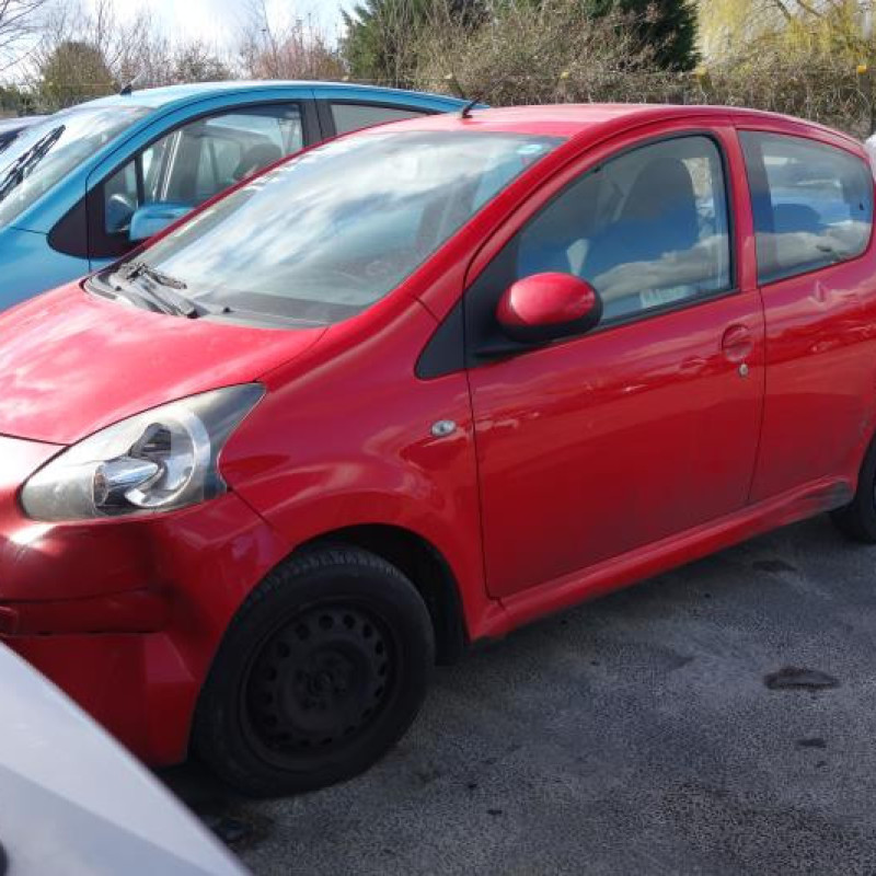 Attache ceinture avant droit TOYOTA AYGO 1 Photo n°4