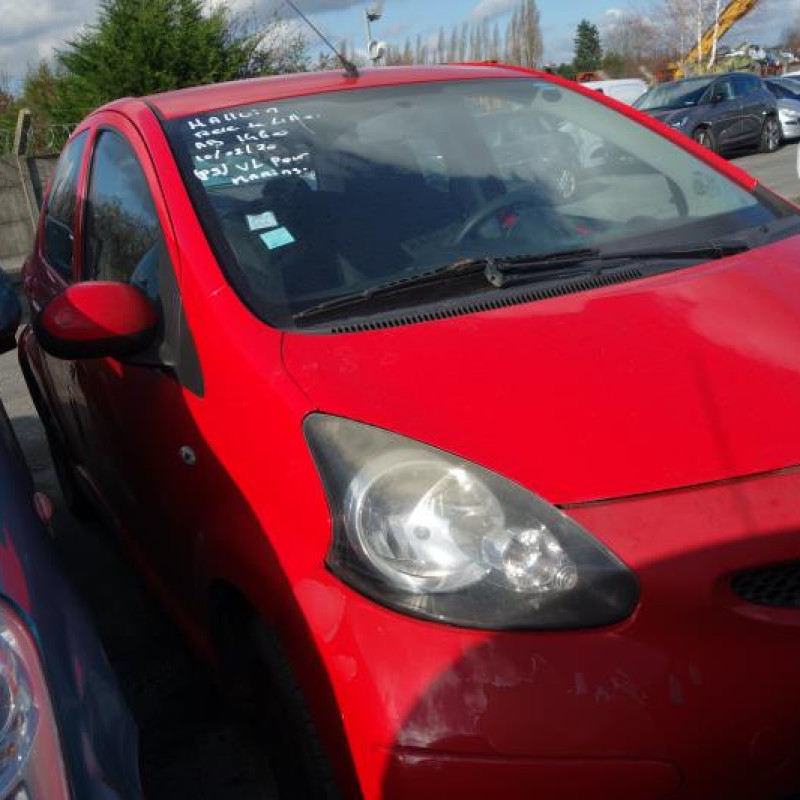 Attache ceinture avant droit TOYOTA AYGO 1 Photo n°5