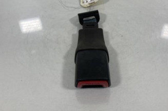 Attache ceinture arriere gauche SUZUKI SWIFT 4 Photo n°1