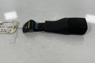 Attache ceinture arriere gauche SUZUKI SWIFT 4