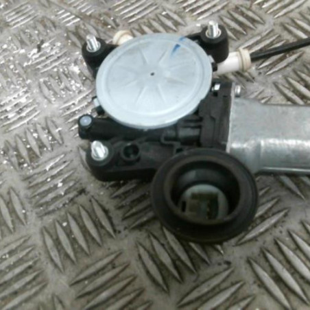 Leve vitre electrique avant gauche SUZUKI SWIFT 4