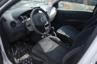 Pretensionneur de ceinture avant droit RENAULT CLIO 3
